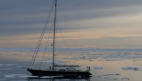 Sailing Yacht Billy Budd 2 -  Sailing in the Ice